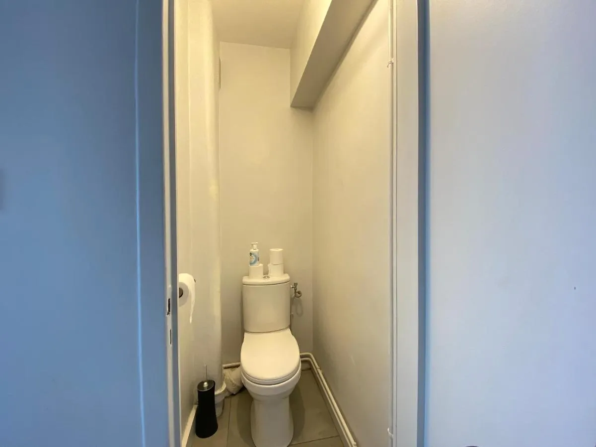 Cosy, Spacieux Avec 3 Chambres Et Espaces De Travail - Pres Bas Clermont-Ferrand 0*,  Frankrig